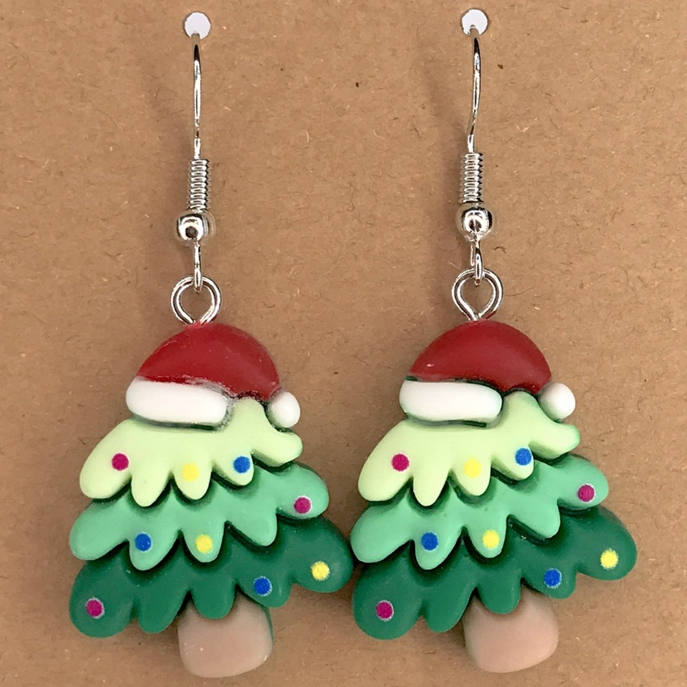 *LAST ONE* Resin Festive Christmas Tree Earrings Fashion Jewelry - Picture 4 of 4